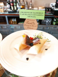 Crujiente de salmorejo